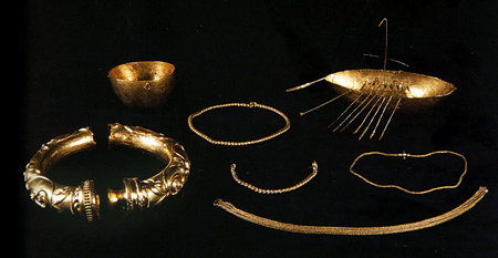 Items from the Broighter hoard. (First century CE.)